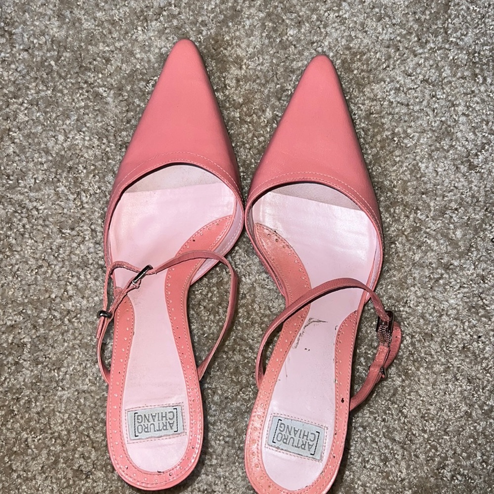 Arturo Chiang salmon colored heels